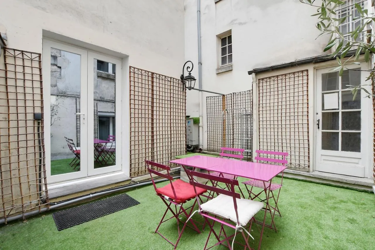 Pick A Flat'S Apartment In Les Halles - Rue Des Lombards Paris